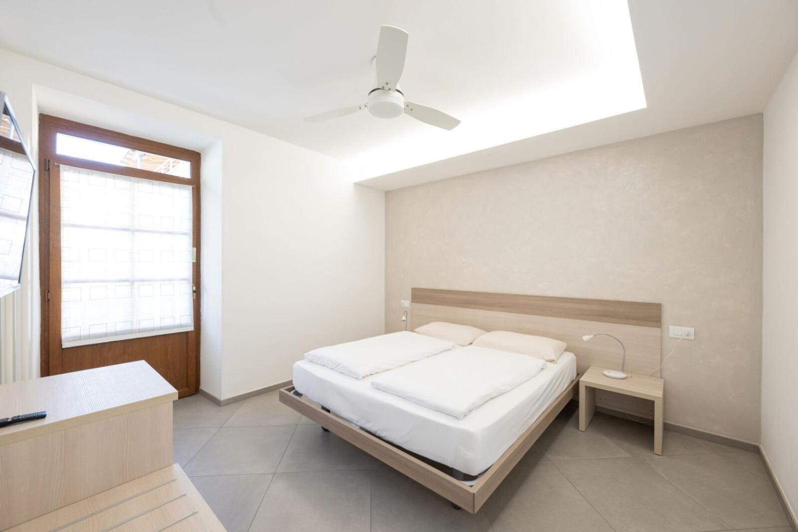 Desiree Aparthotel 3*