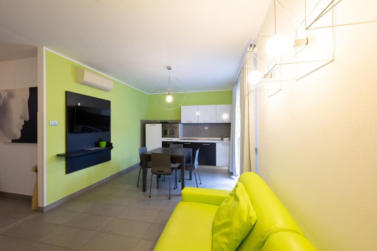 Aparthotel Desiree 3*